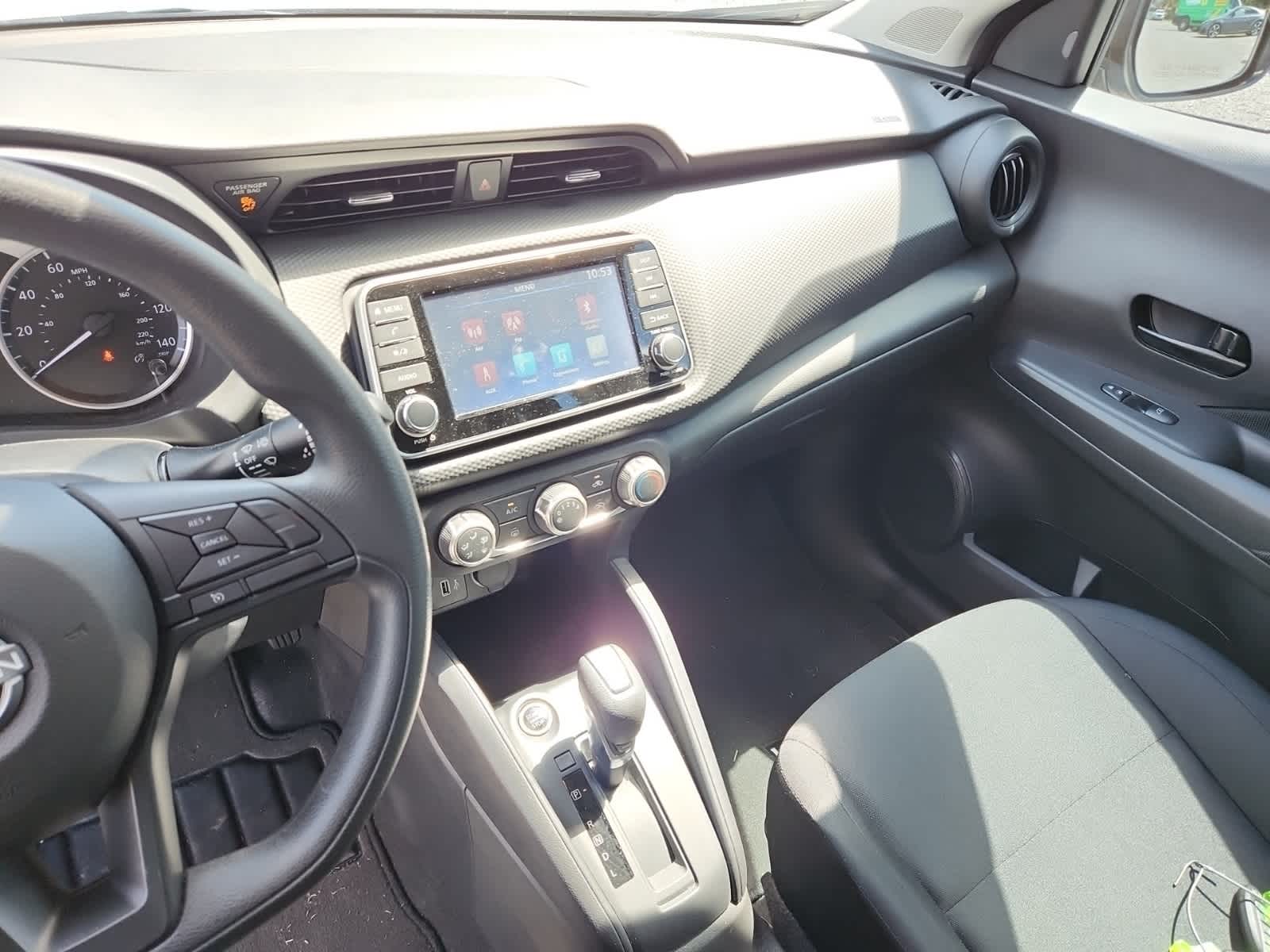 Thumbnail: 2025 Nissan Kicks - 10