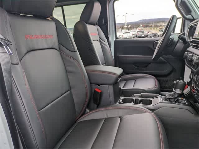Thumbnail: 2025 Jeep Wrangler - 22