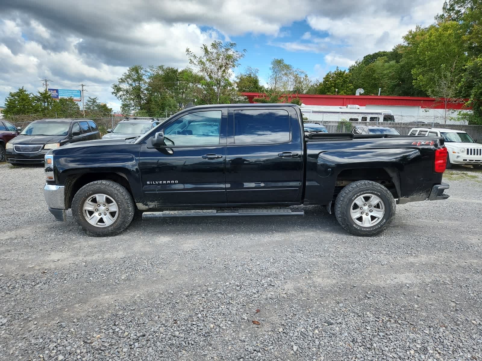 Thumbnail: 2018 Chevrolet Silverado 1500 - 2