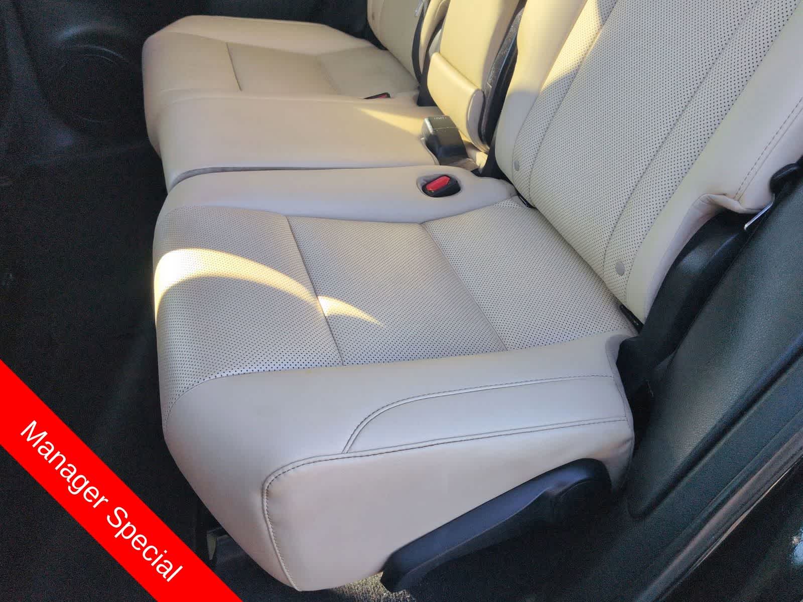 Thumbnail: 2022 Lexus RX - 17