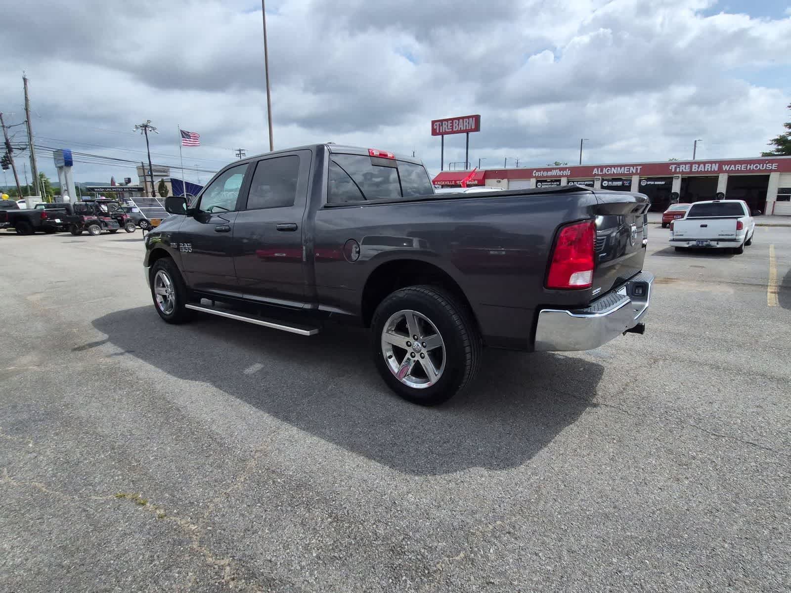 Thumbnail: 2019 RAM 1500 Classic - 4