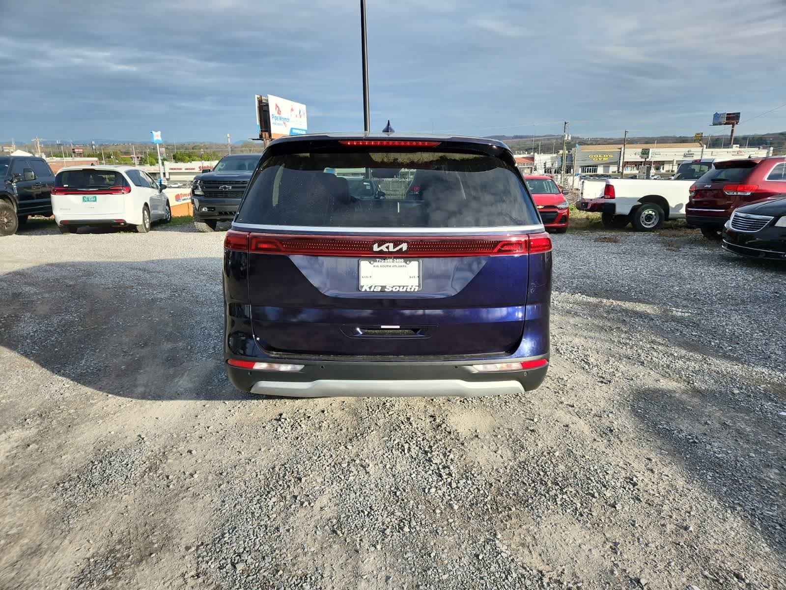 Thumbnail: 2022 Kia Carnival - 4