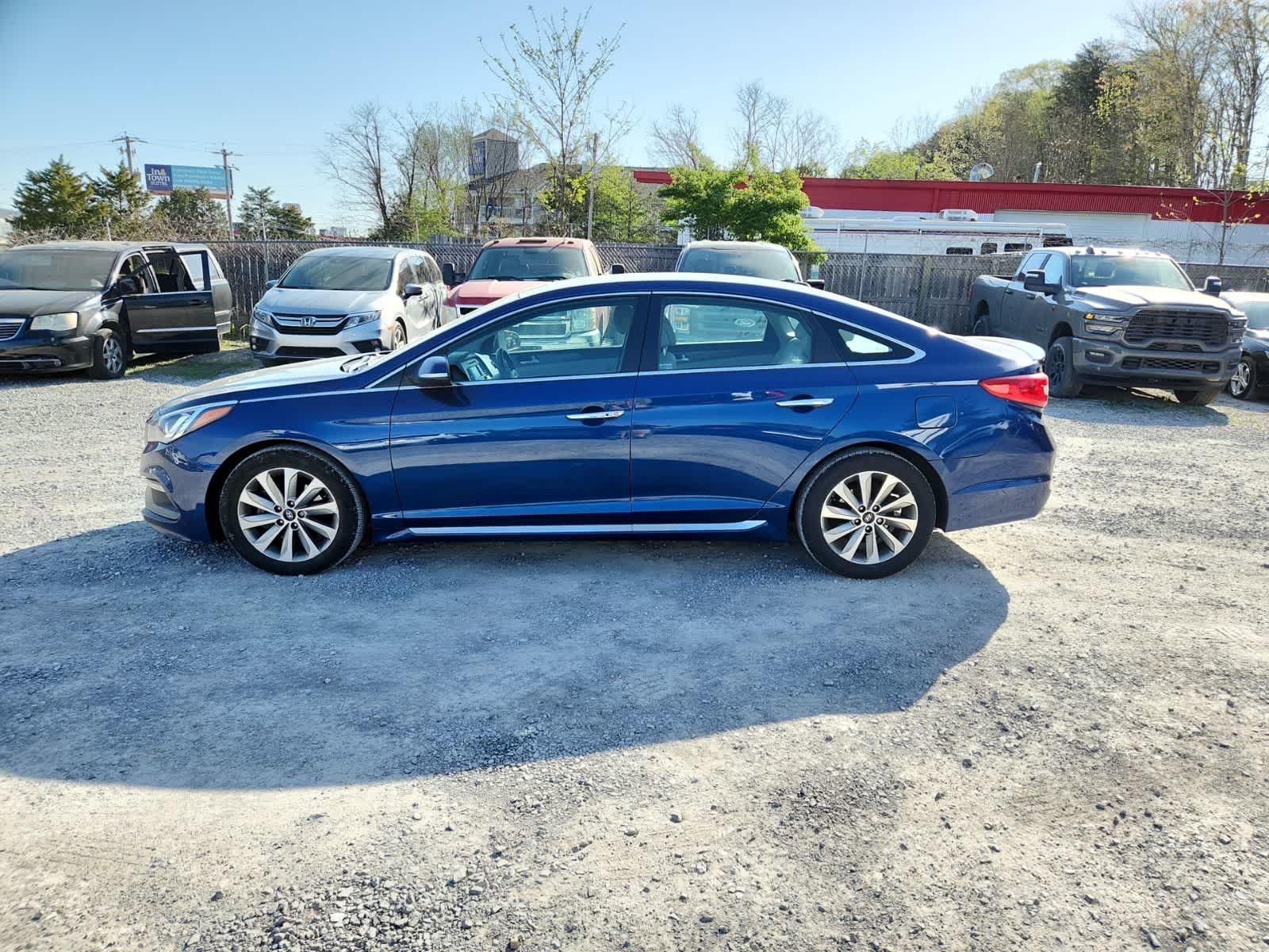 Thumbnail: 2015 Hyundai Sonata - 2