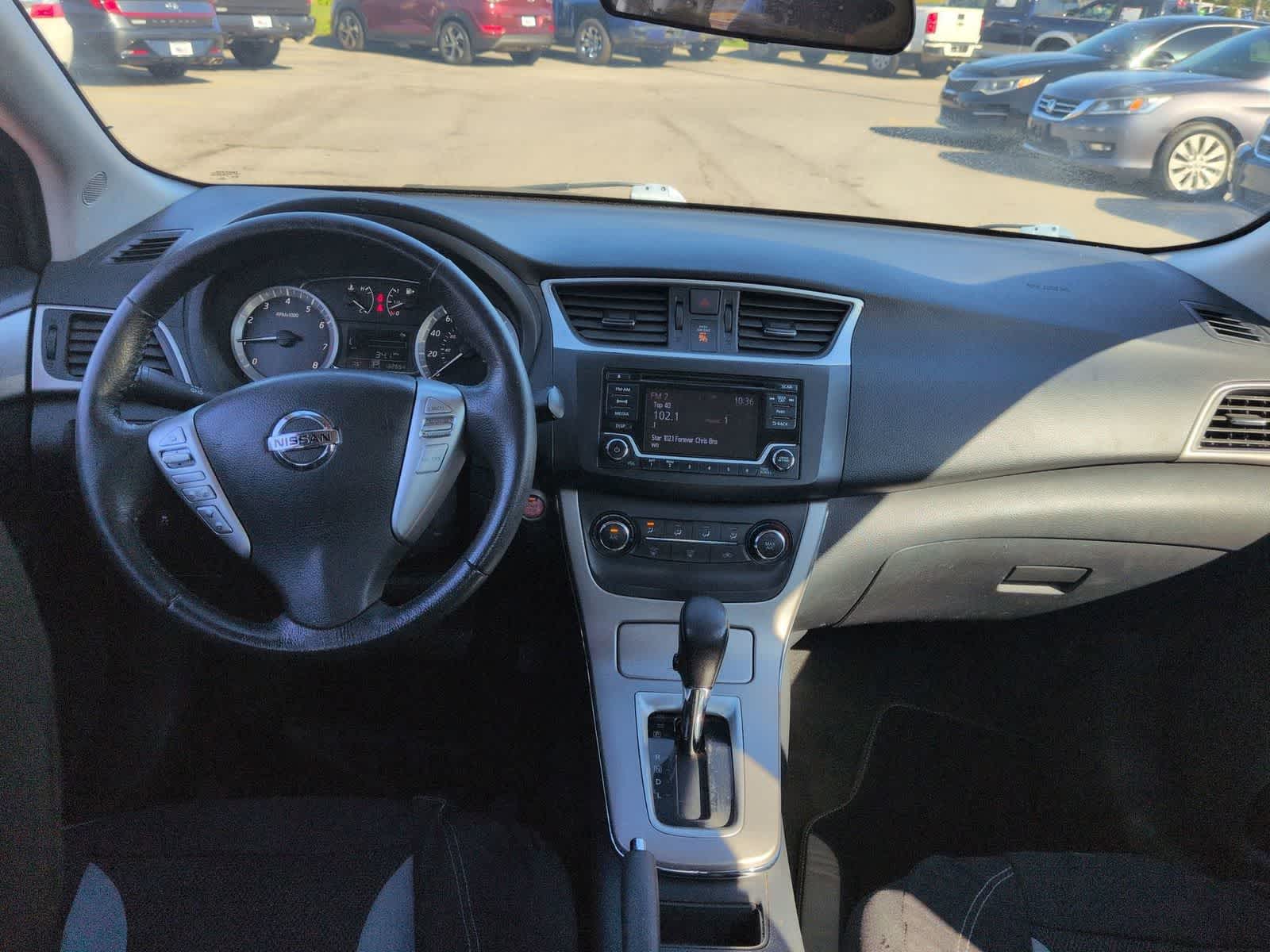 Thumbnail: 2015 Nissan Sentra - 14