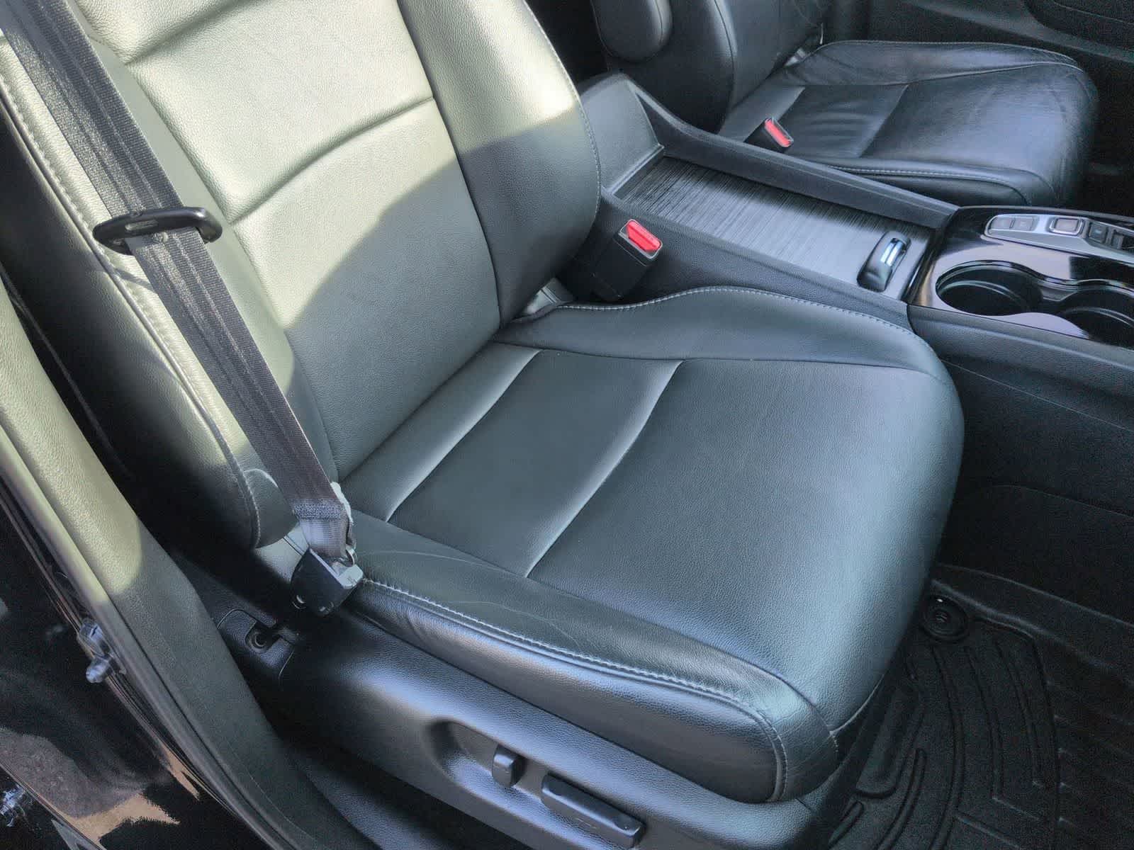 Thumbnail: 2018 Honda Pilot - 21