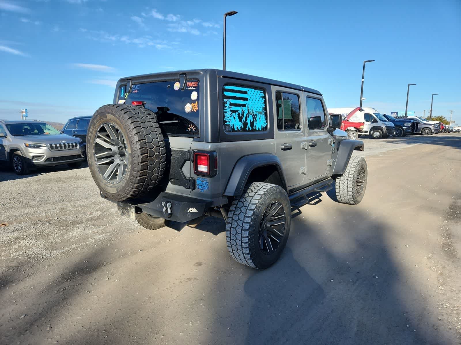 Thumbnail: 2021 Jeep Wrangler - 6