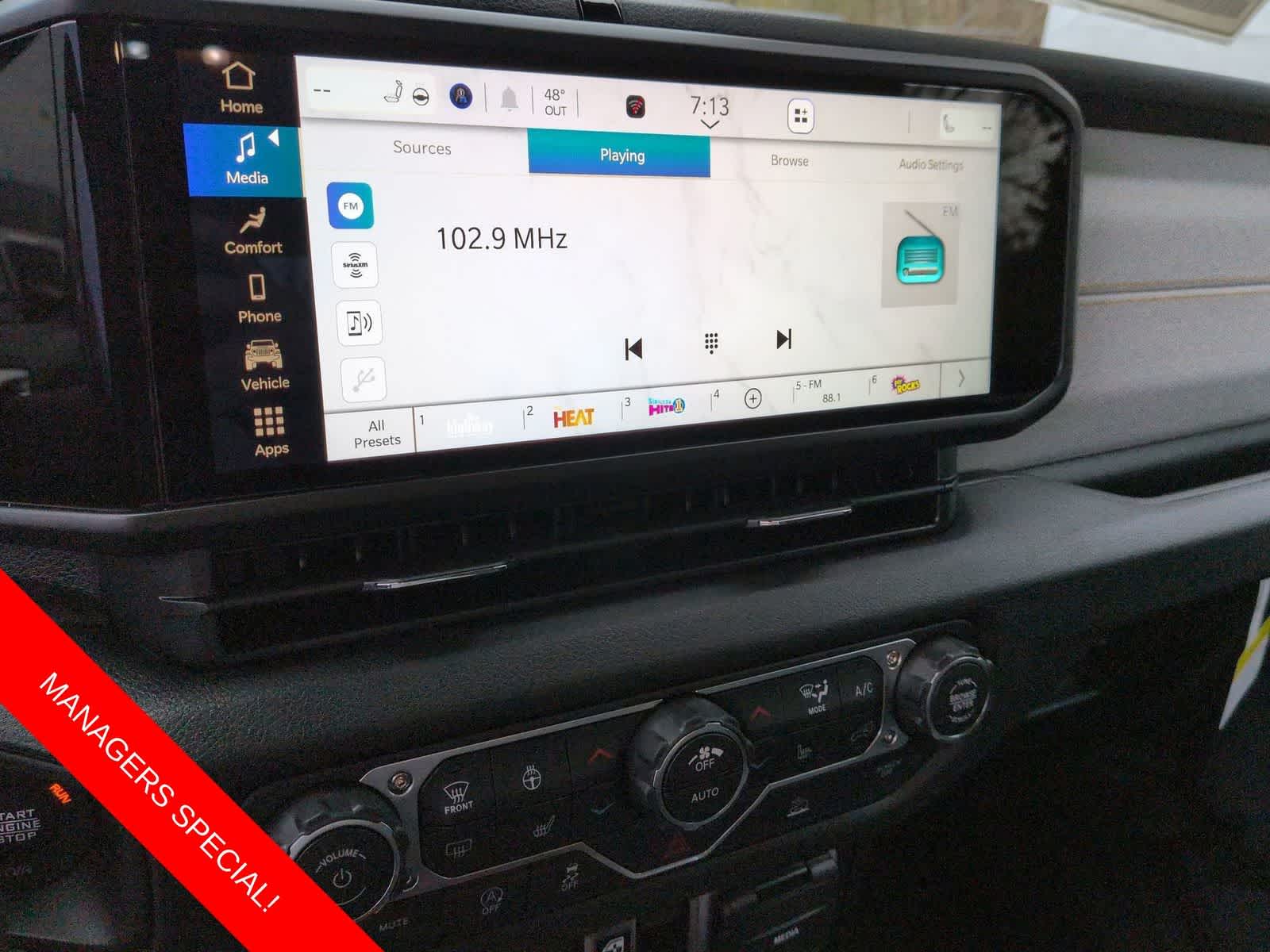 Thumbnail: 2026 Jeep Gladiator - 19