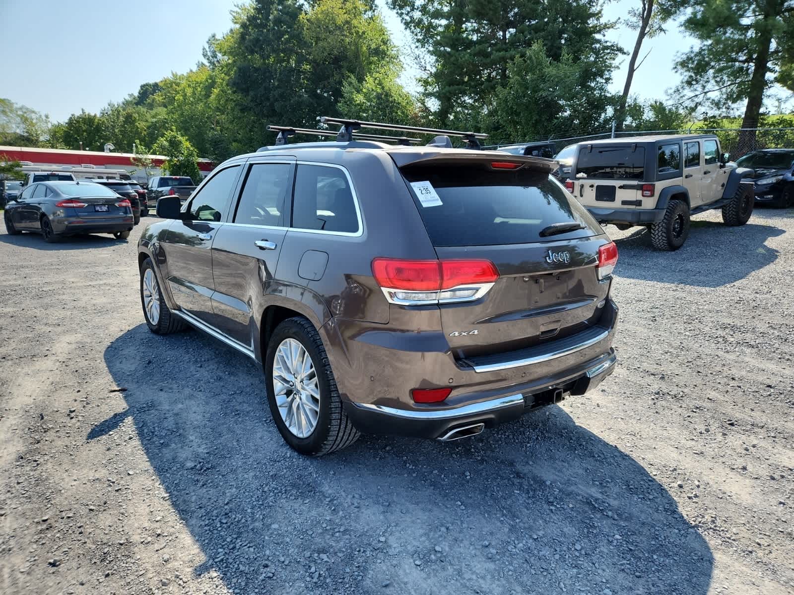 Thumbnail: 2017 Jeep Grand Cherokee - 3