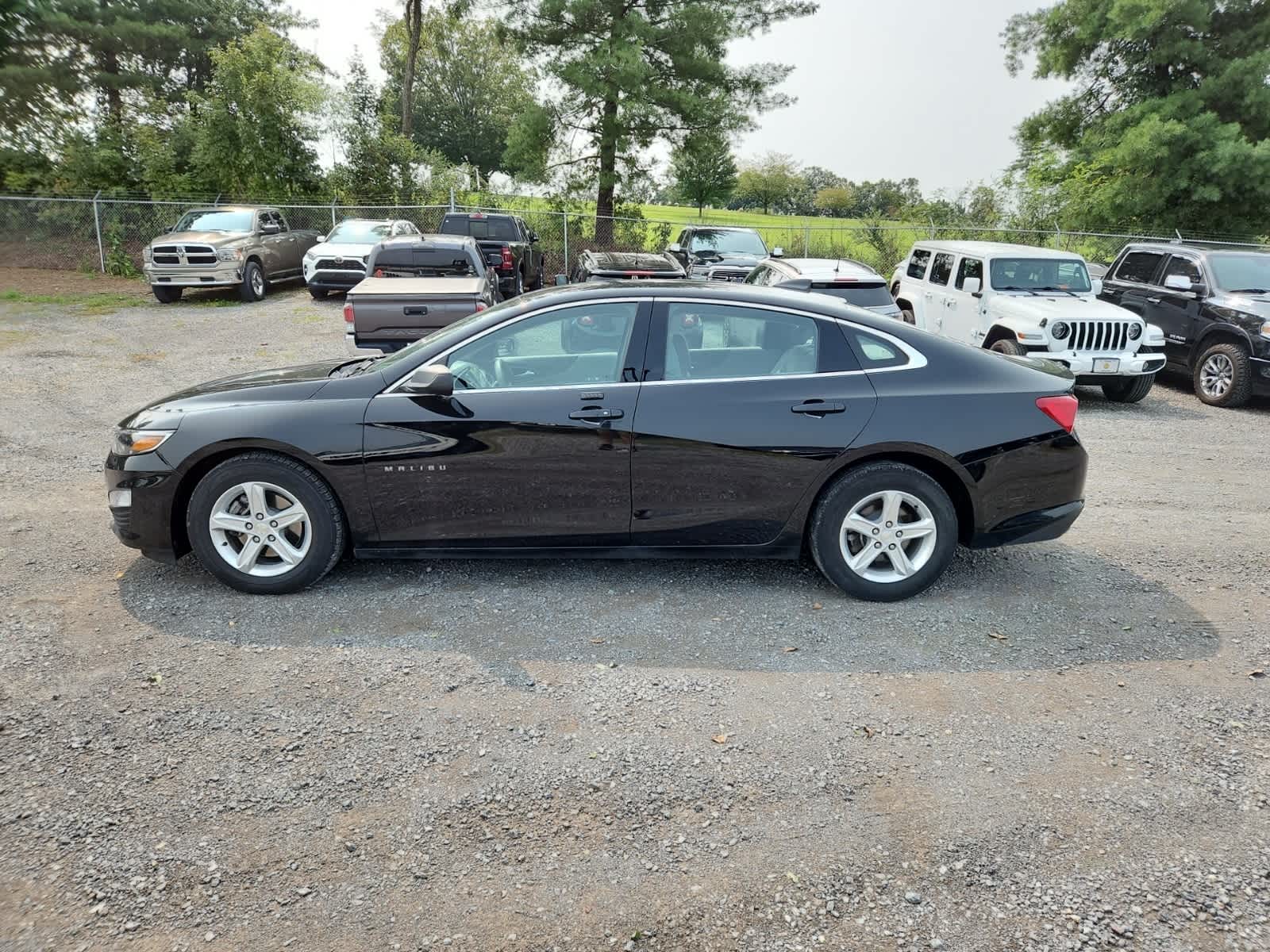 Thumbnail: 2020 Chevrolet Malibu - 2