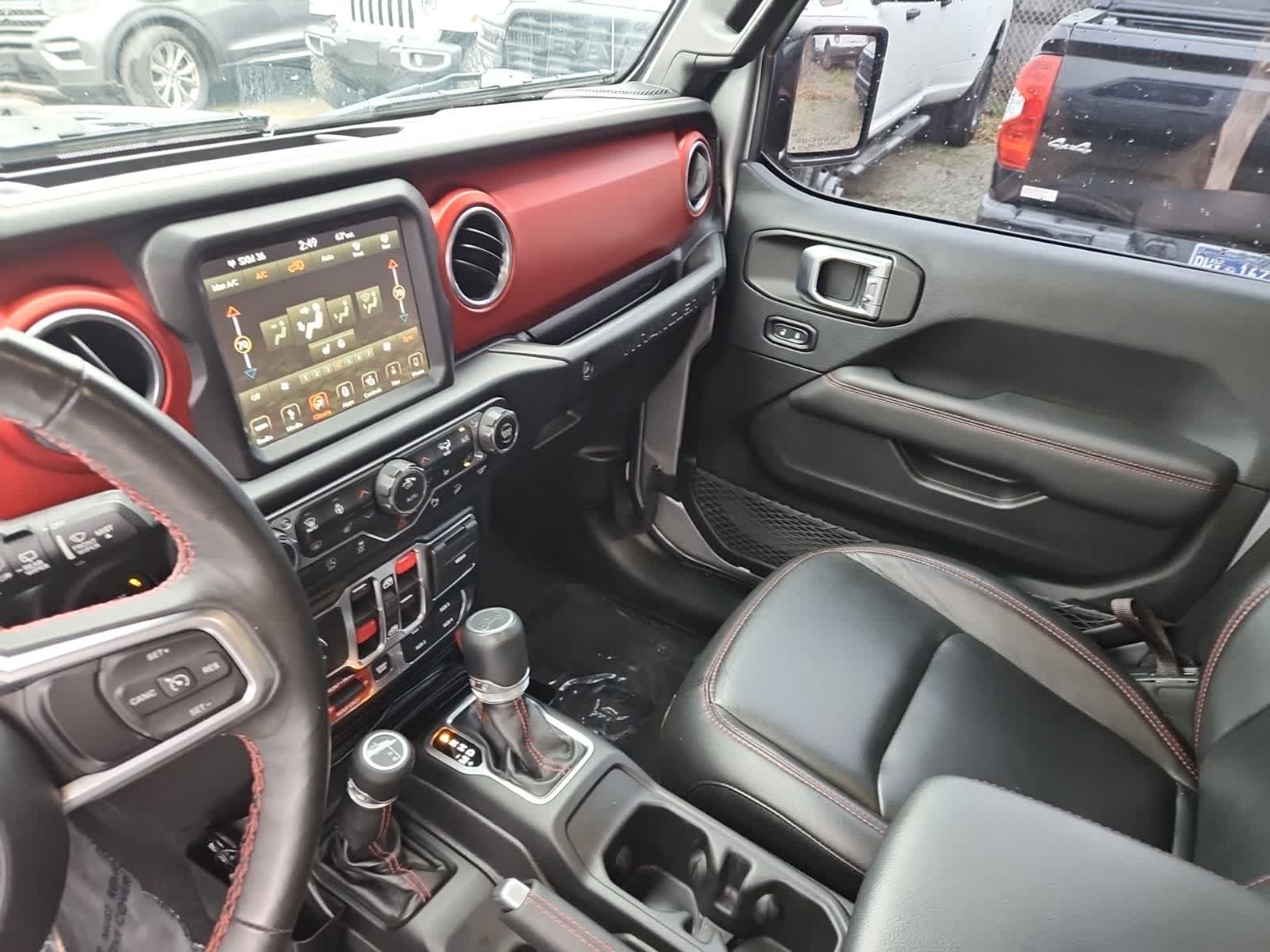 Thumbnail: 2019 Jeep Wrangler - 10