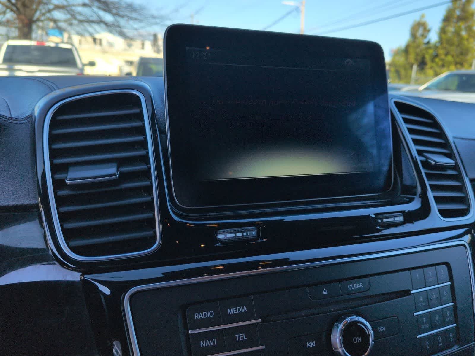 Thumbnail: 2017 Mercedes-Benz GLS - 19