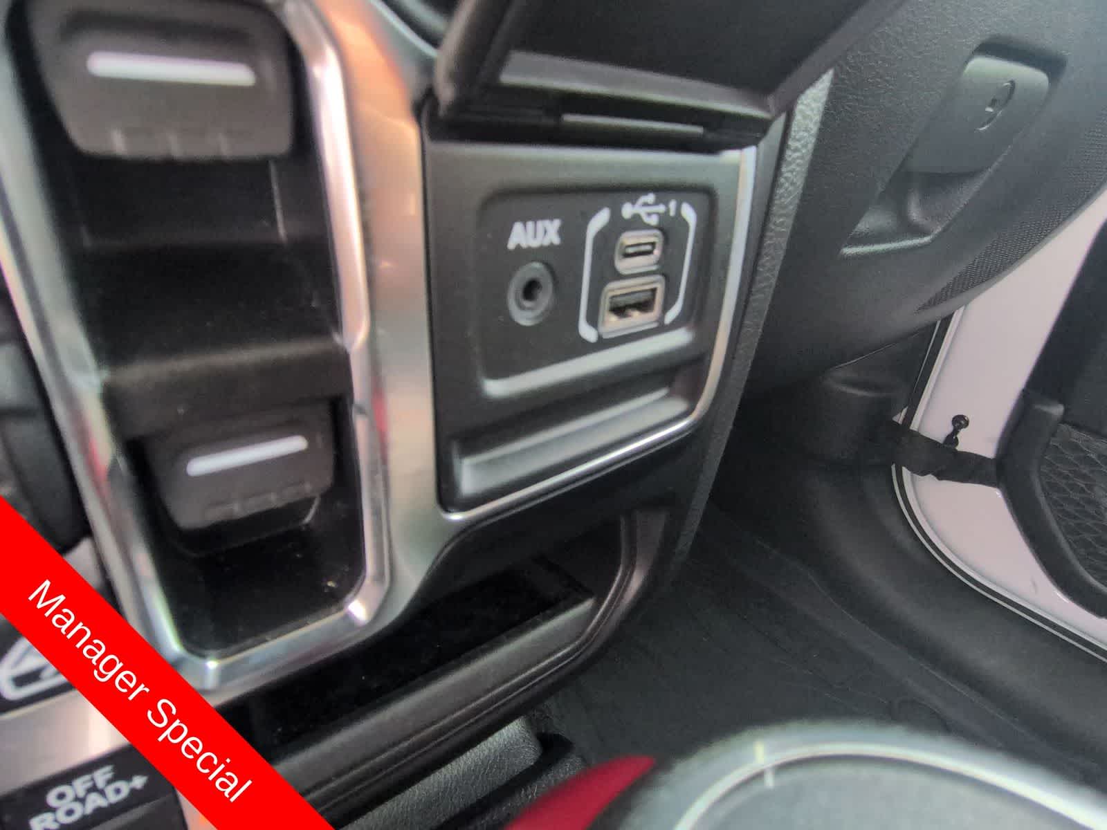 Thumbnail: 2021 Jeep Gladiator - 30