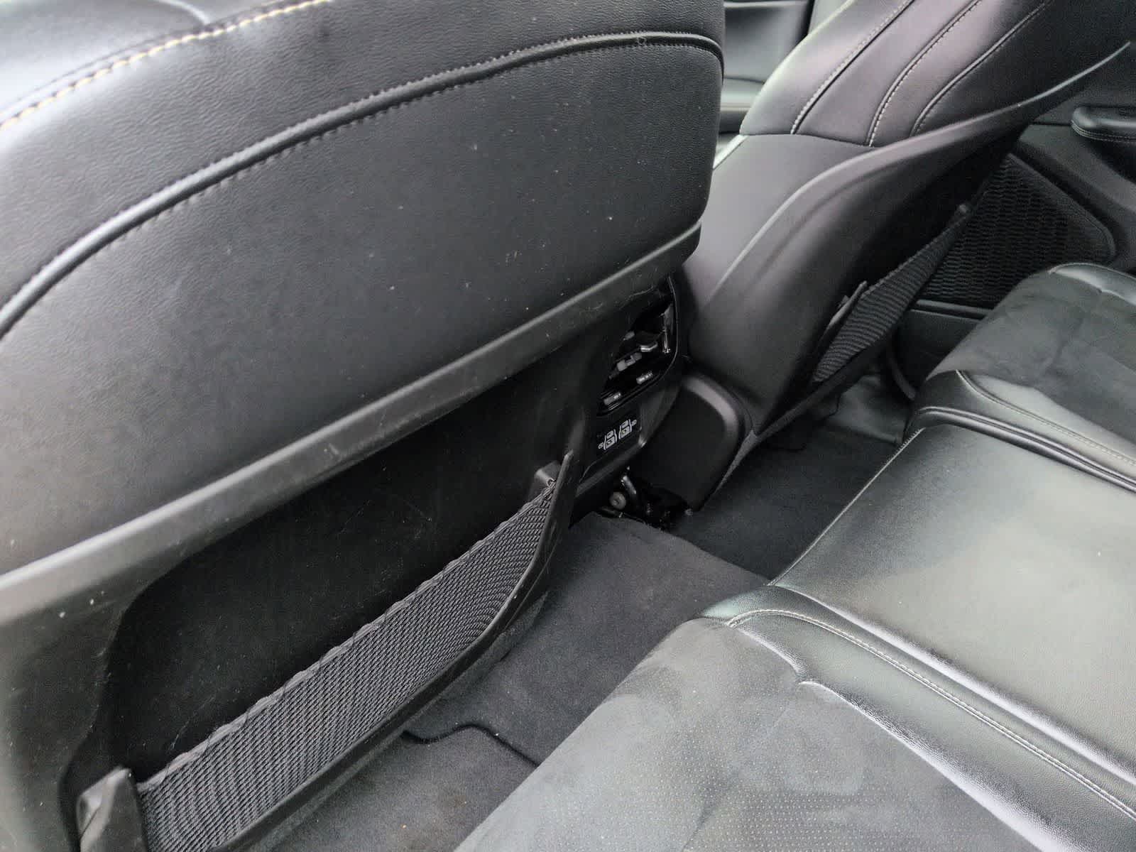 Thumbnail: 2024 Jeep Grand Cherokee L - 17