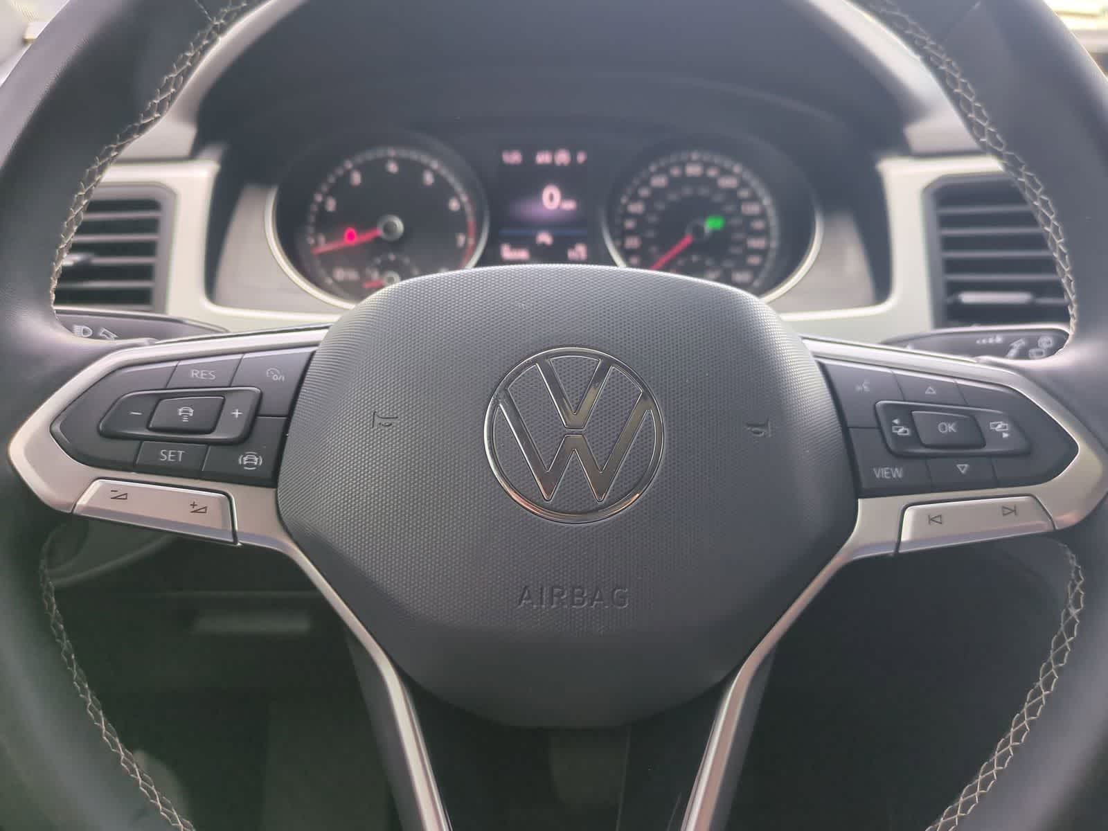 Thumbnail: 2021 Volkswagen Atlas - 24