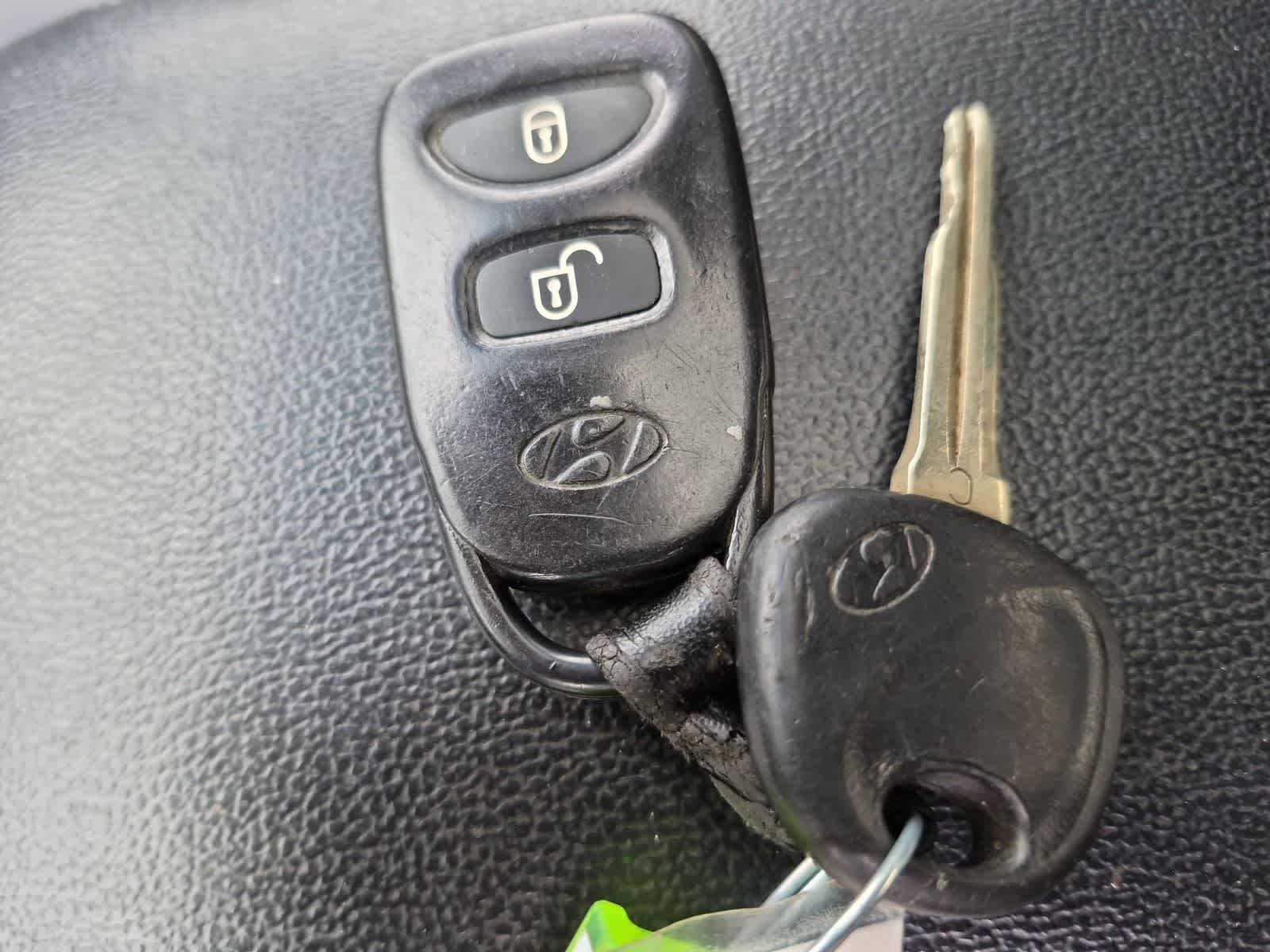 Thumbnail: 2009 Hyundai Santa Fe - 34