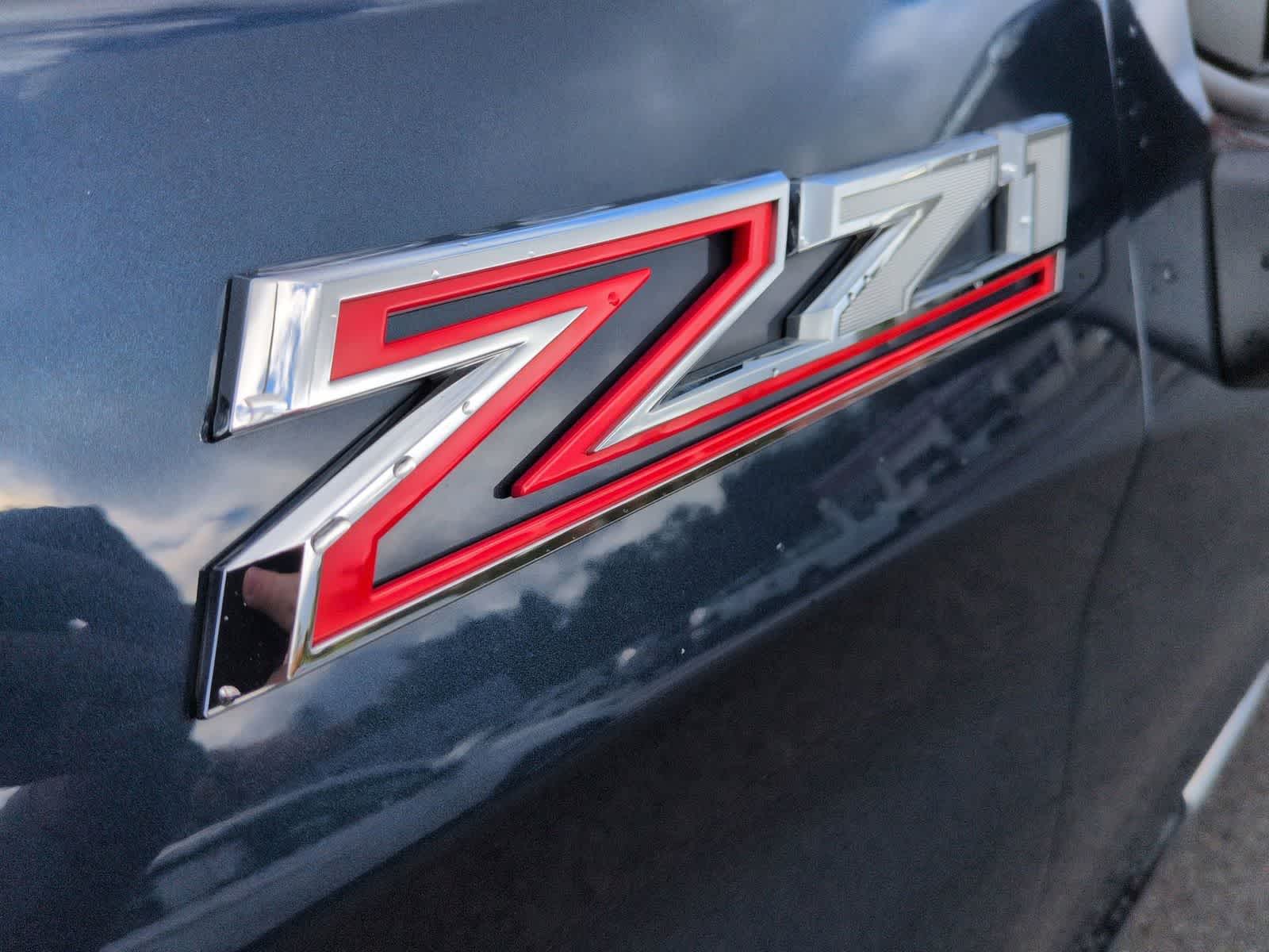 Thumbnail: 2021 Chevrolet Silverado 1500 - 13