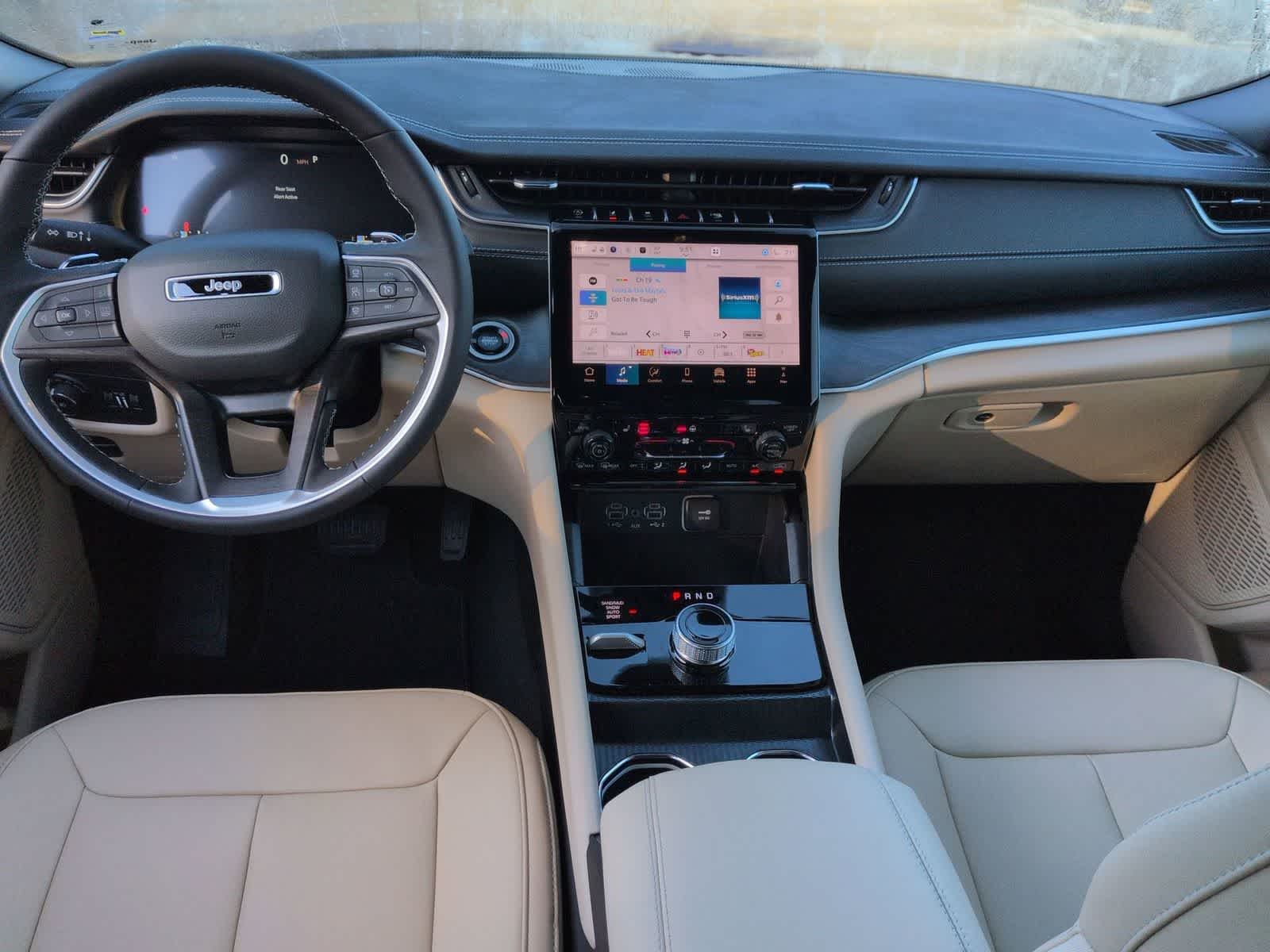 Thumbnail: 2025 Jeep Grand Cherokee L - 14