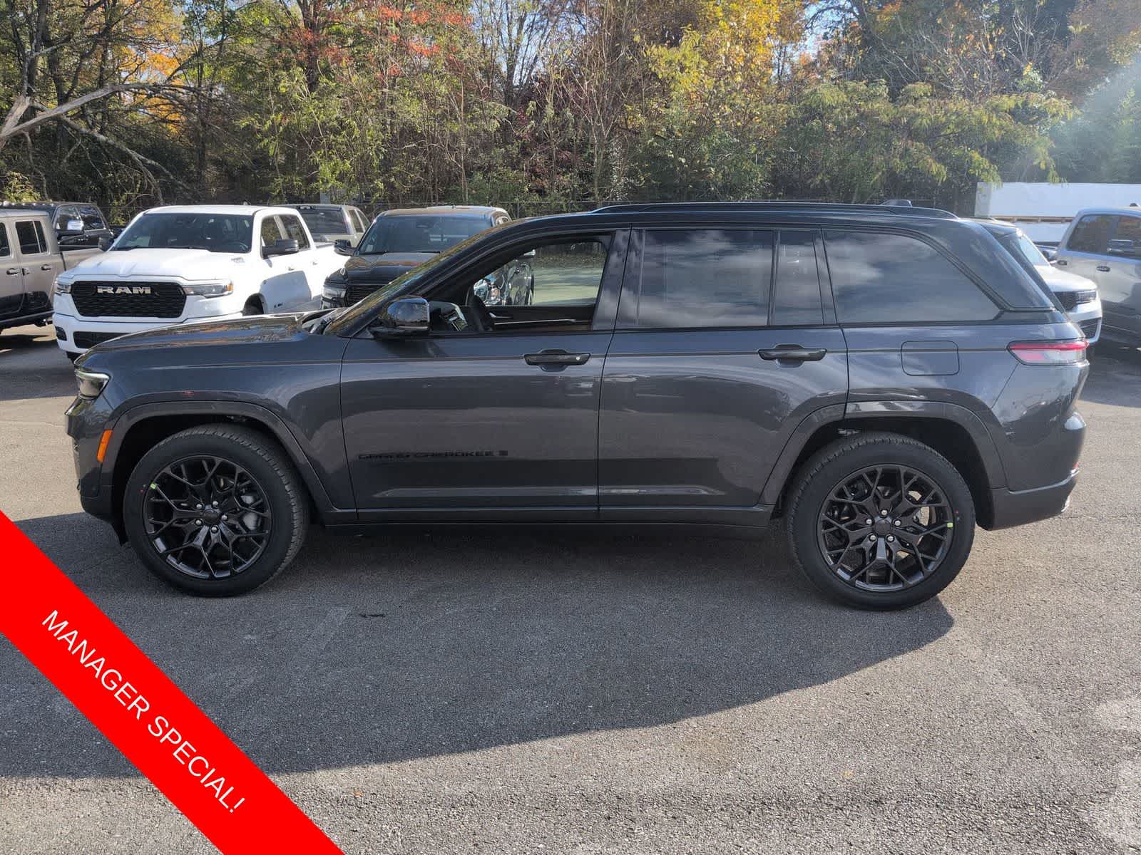 Thumbnail: 2025 Jeep Grand Cherokee - 5