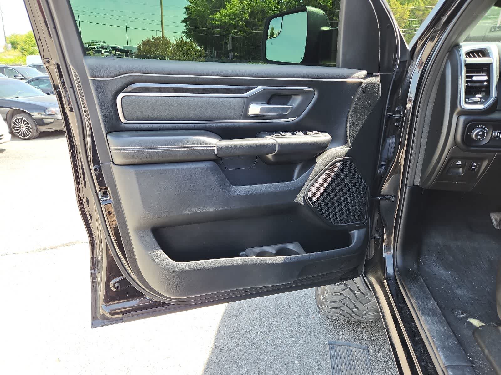 Thumbnail: 2019 RAM 1500 - 16