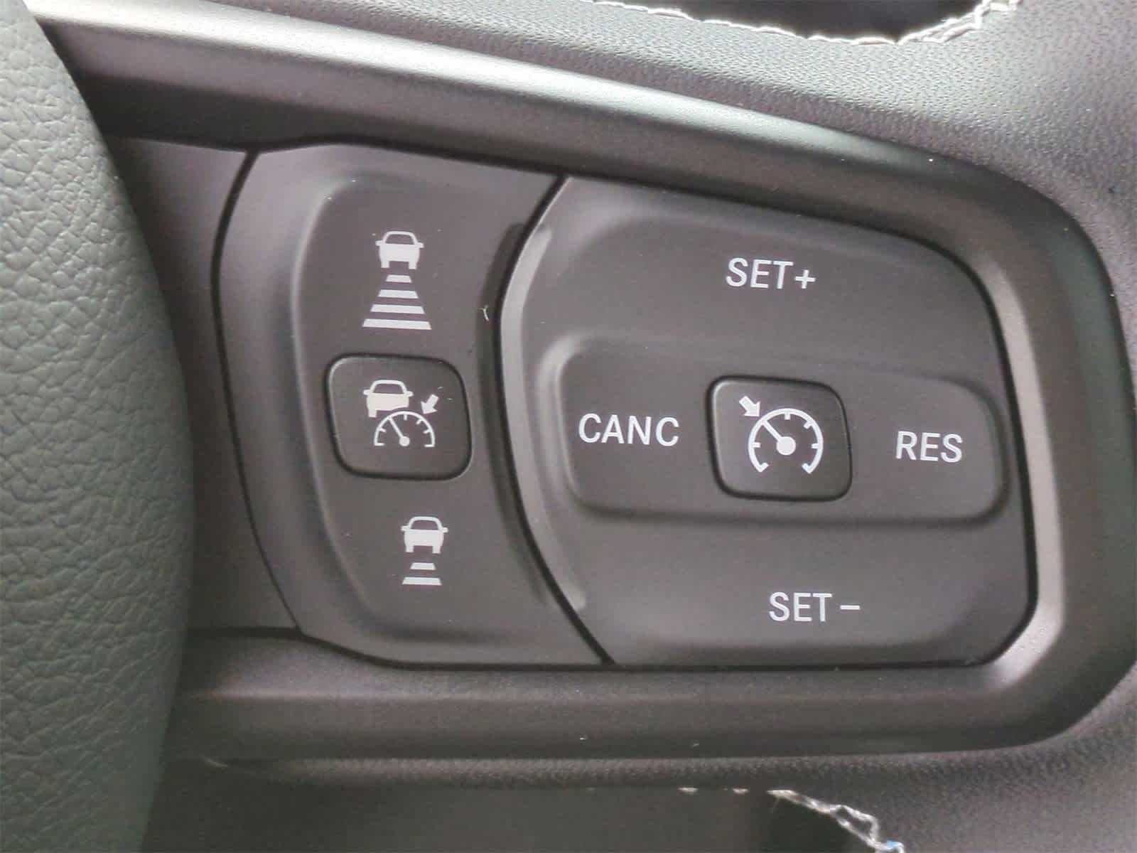 Thumbnail: 2025 Jeep Wrangler - 24