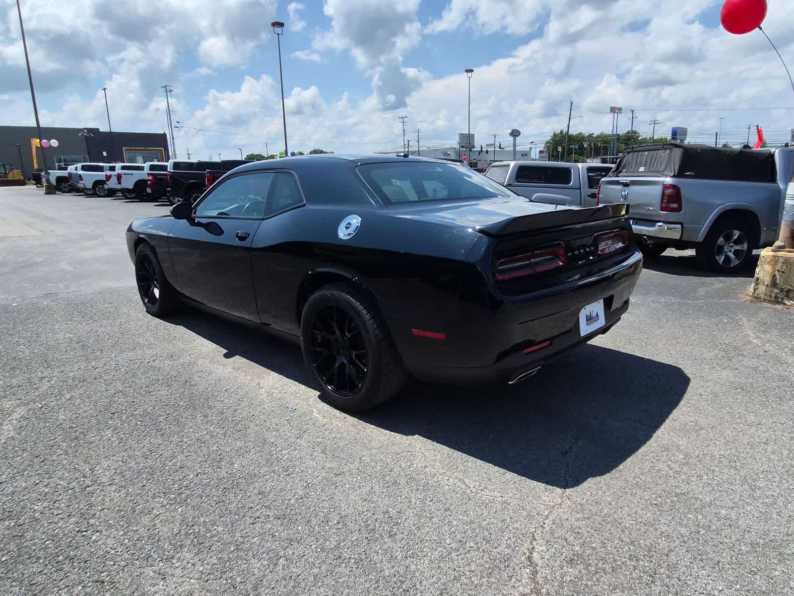 Thumbnail: 2019 Dodge Challenger - 4