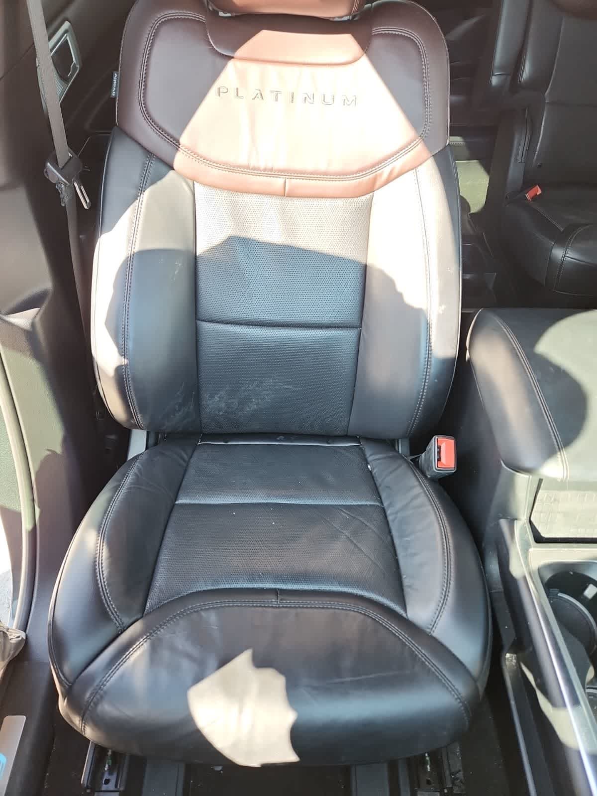 Thumbnail: 2020 Ford Explorer - 18