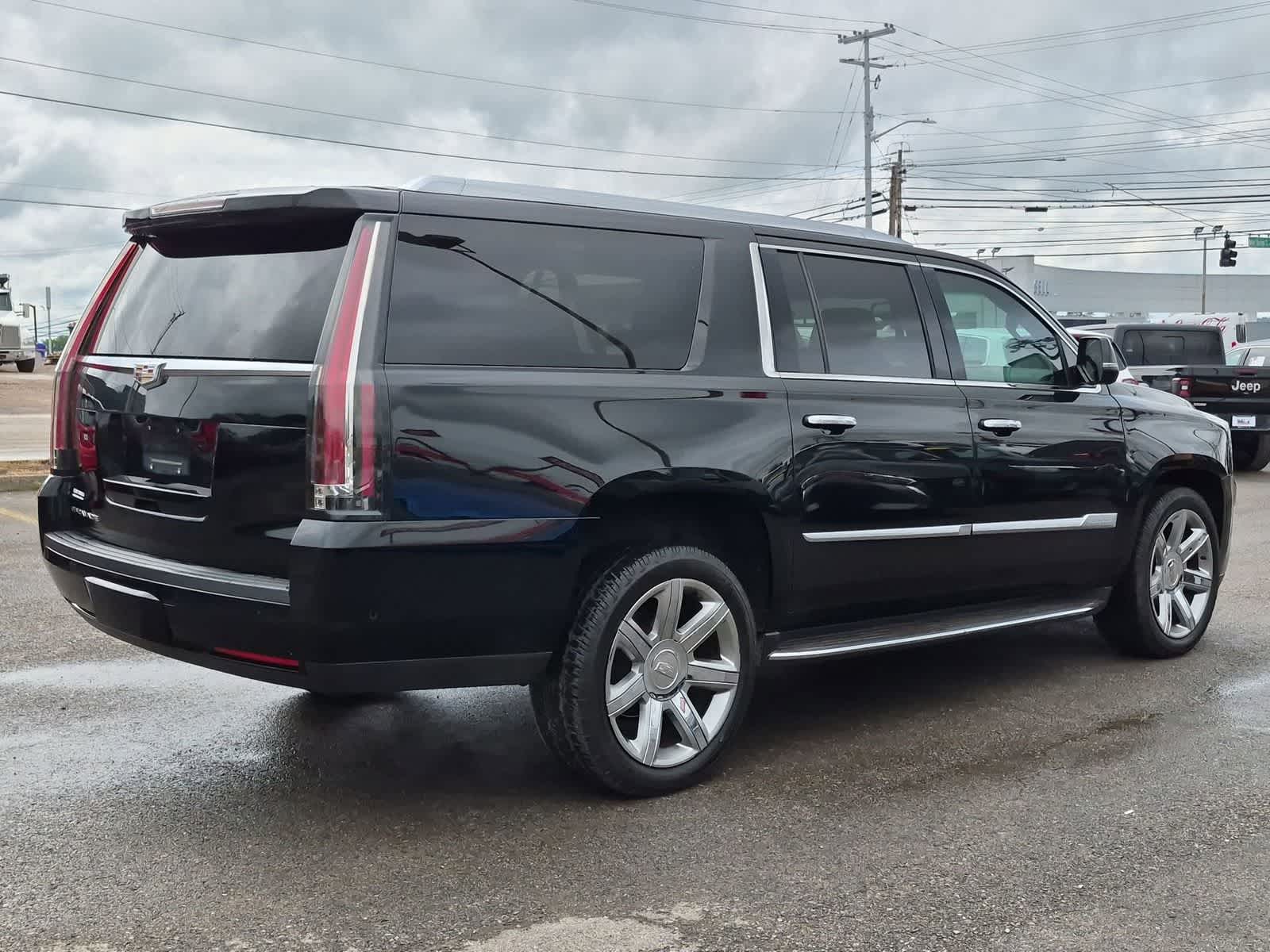 Thumbnail: 2019 Cadillac Escalade - 8