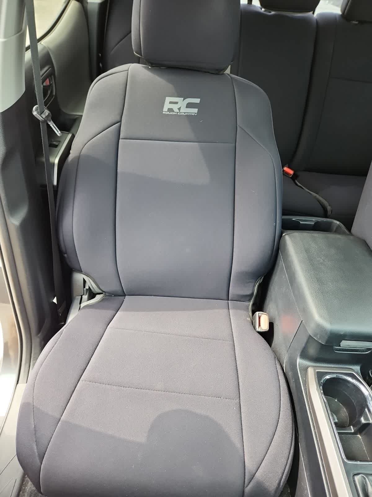 Thumbnail: 2019 Toyota Tacoma - 19