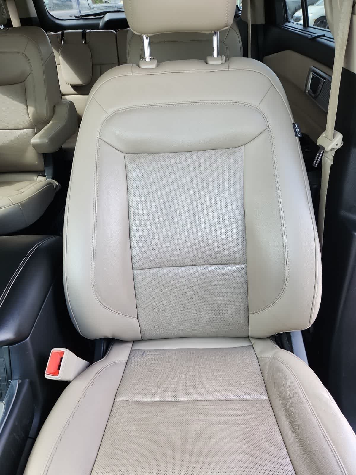 Thumbnail: 2020 Ford Explorer - 17