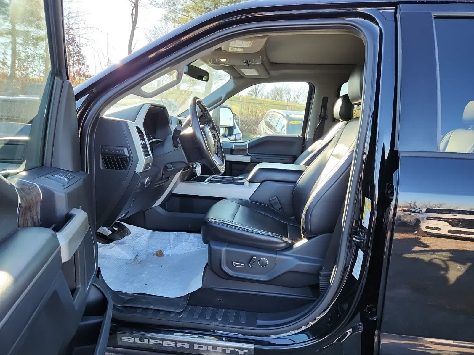 Thumbnail: 2019 Ford Econoline - 15