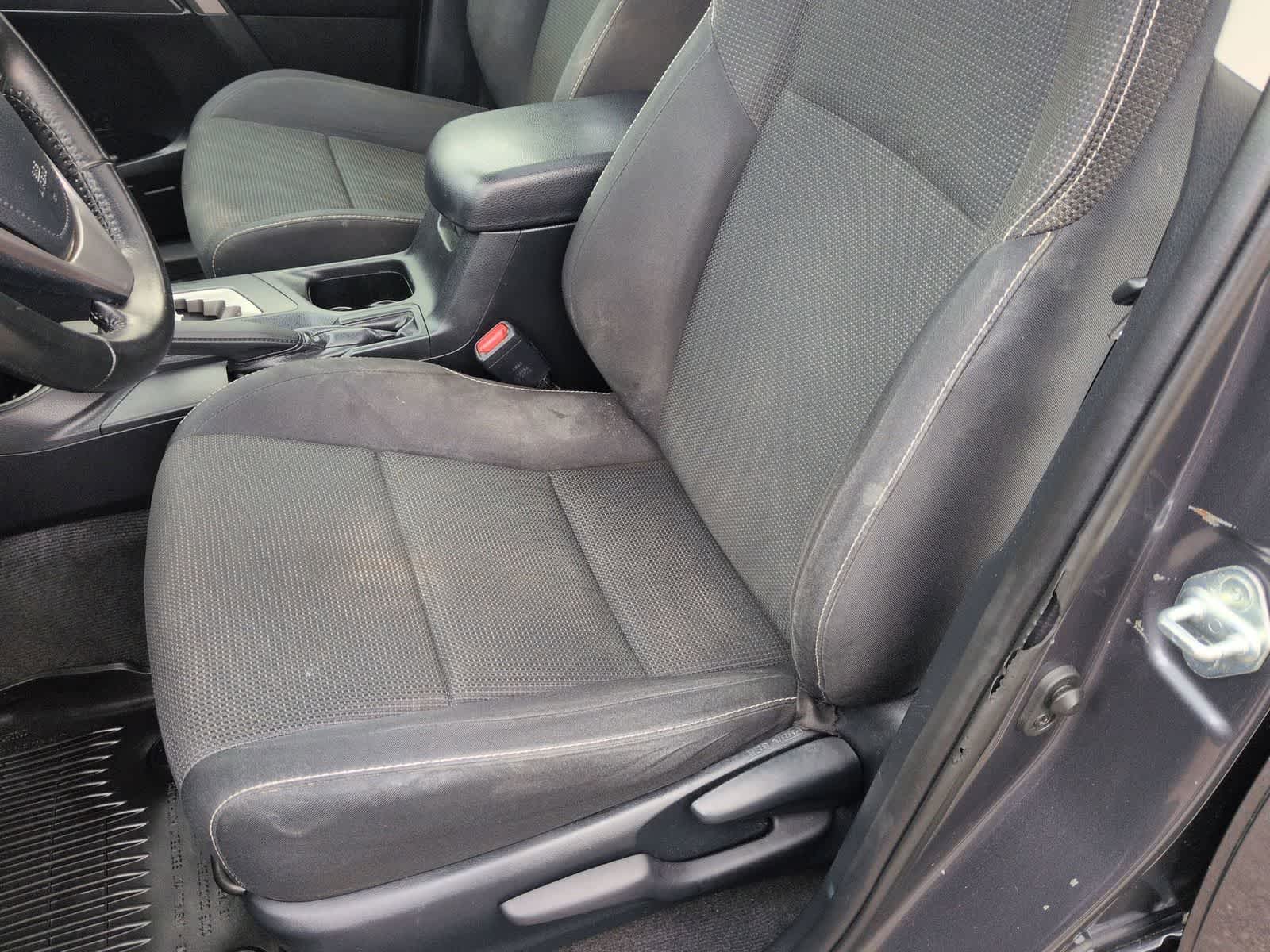 Thumbnail: 2017 Toyota RAV4 - 15