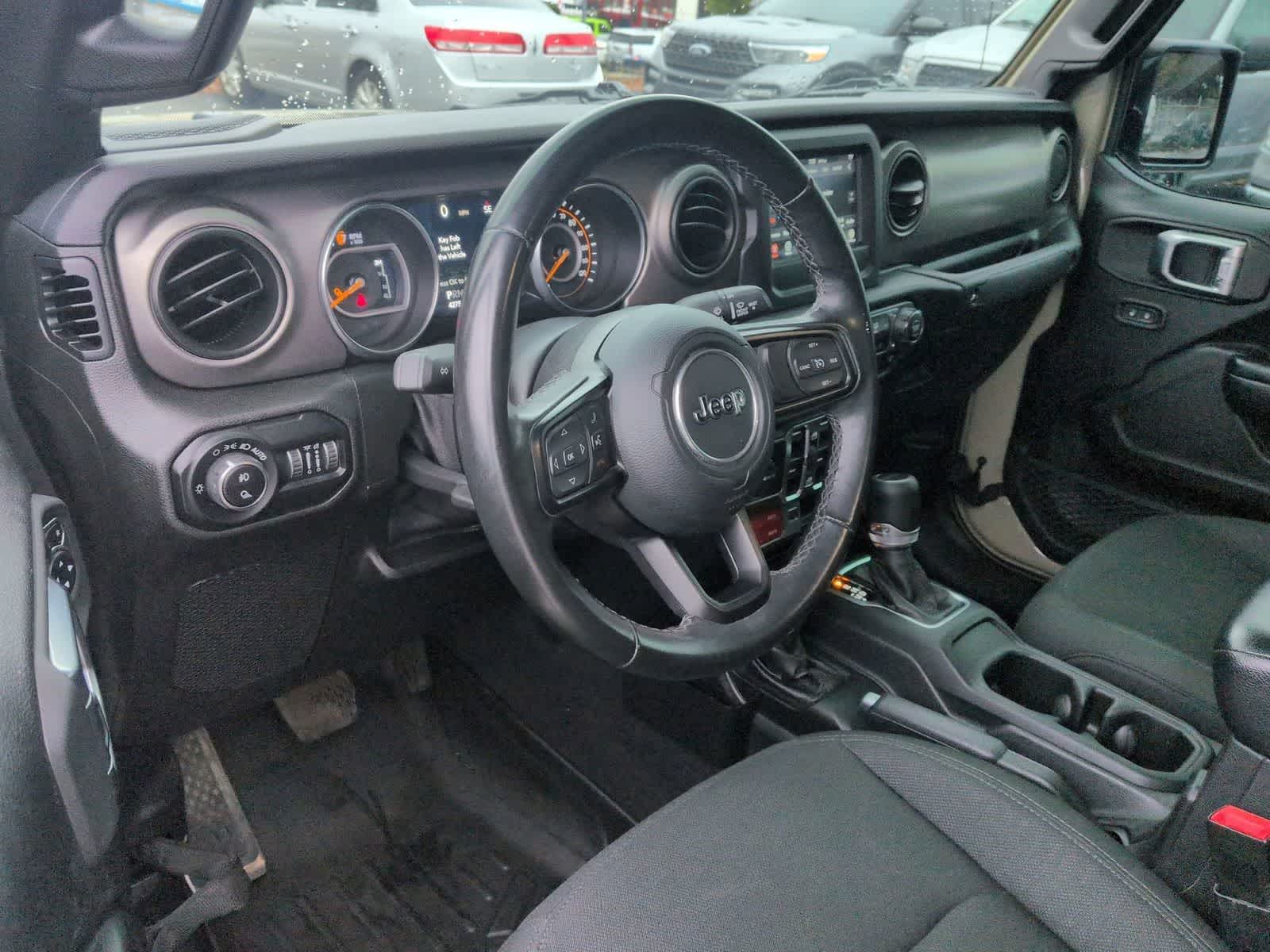 Thumbnail: 2020 Jeep Gladiator - 10