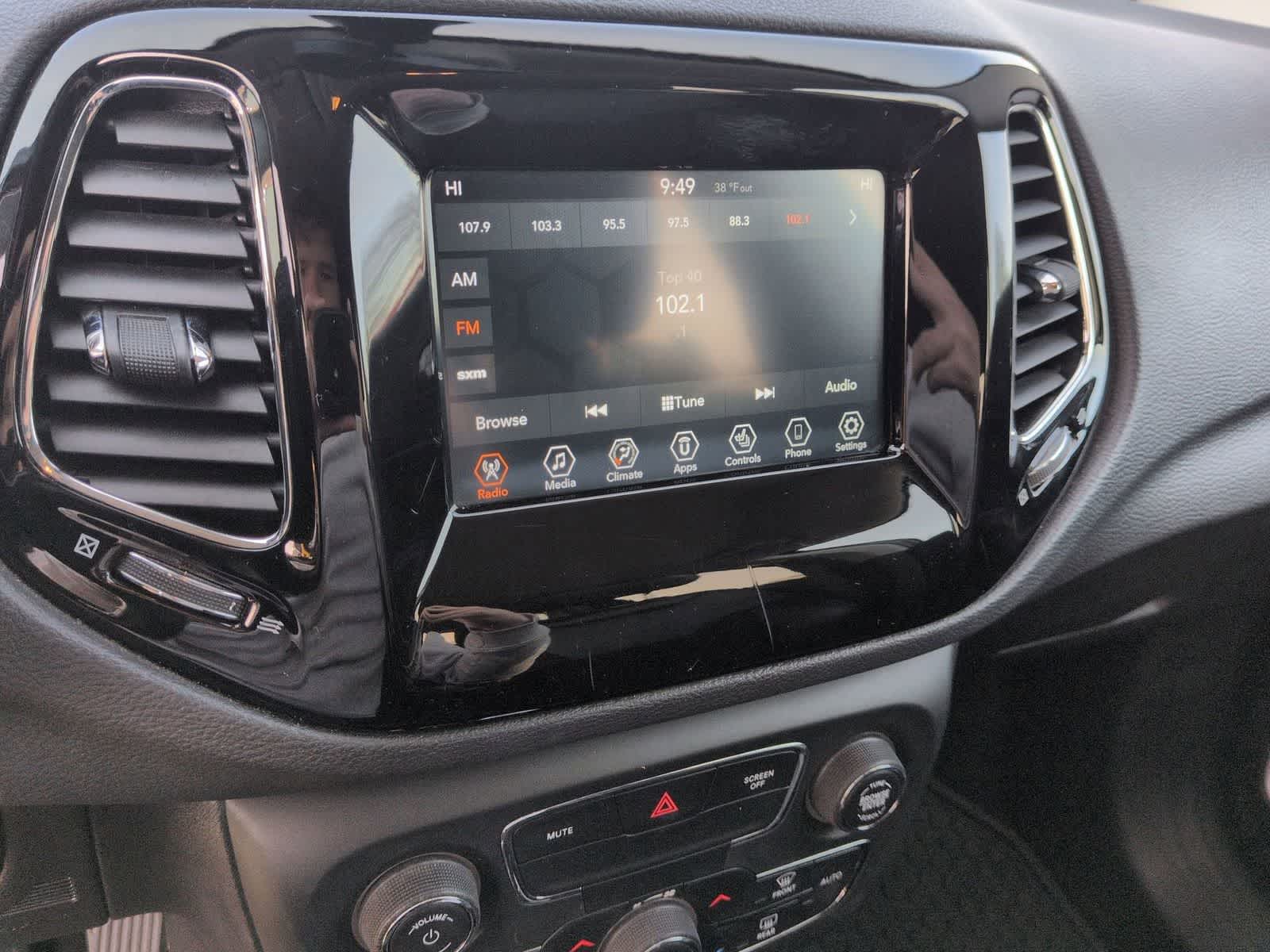 Thumbnail: 2021 Jeep Compass - 27