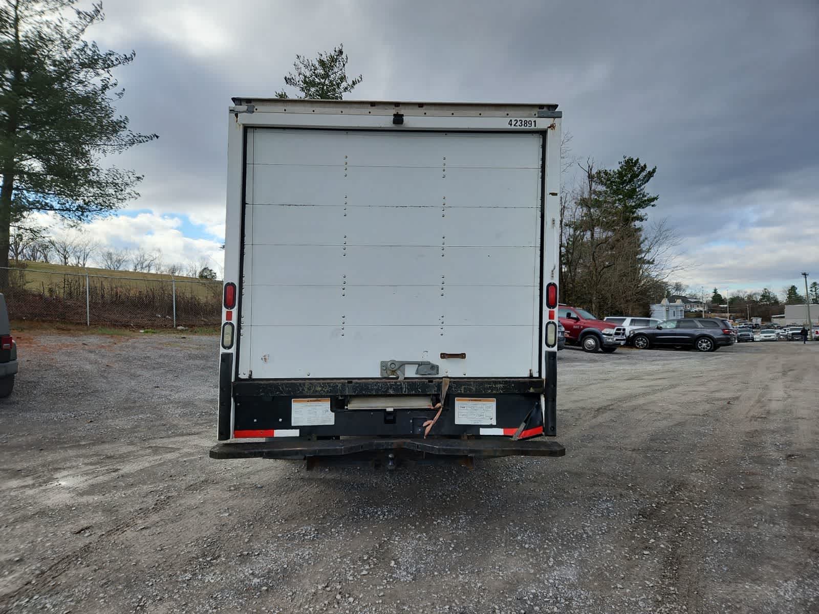 Thumbnail: 2016 GMC Savana - 4