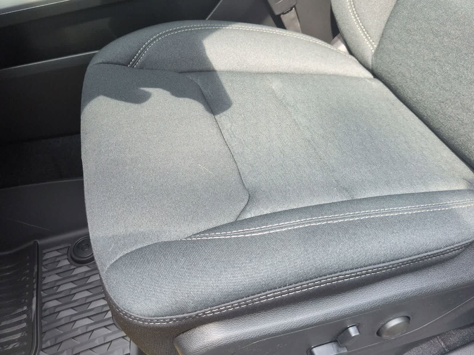 Thumbnail: 2026 RAM 1500 - 16