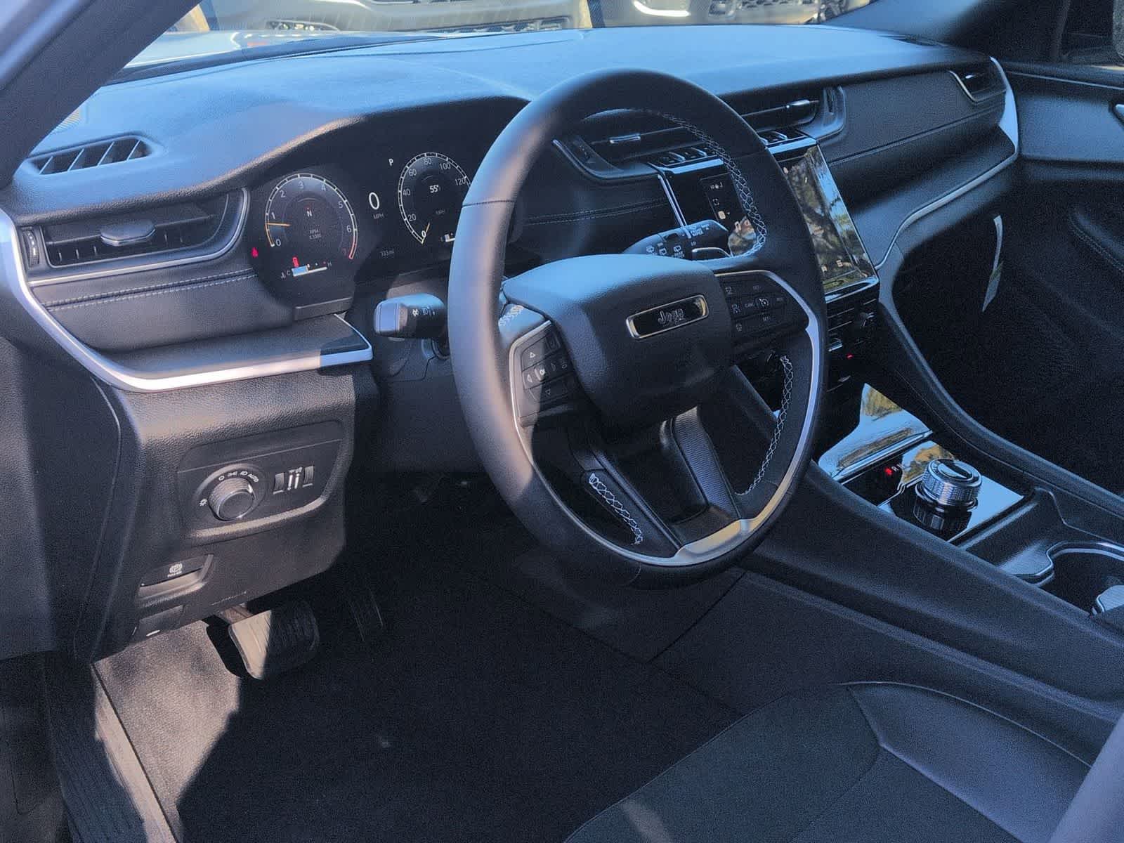 Thumbnail: 2025 Jeep Grand Cherokee L - 10