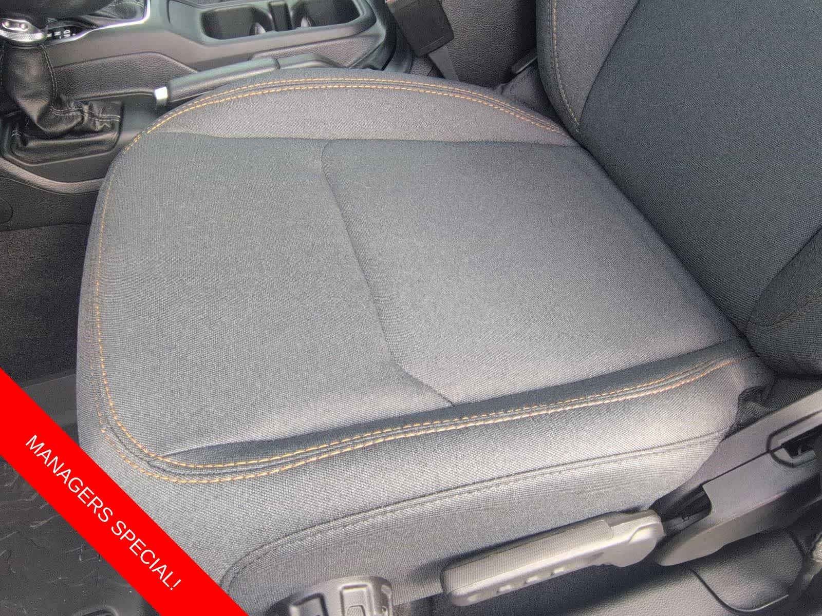 Thumbnail: 2025 Jeep Gladiator - 15