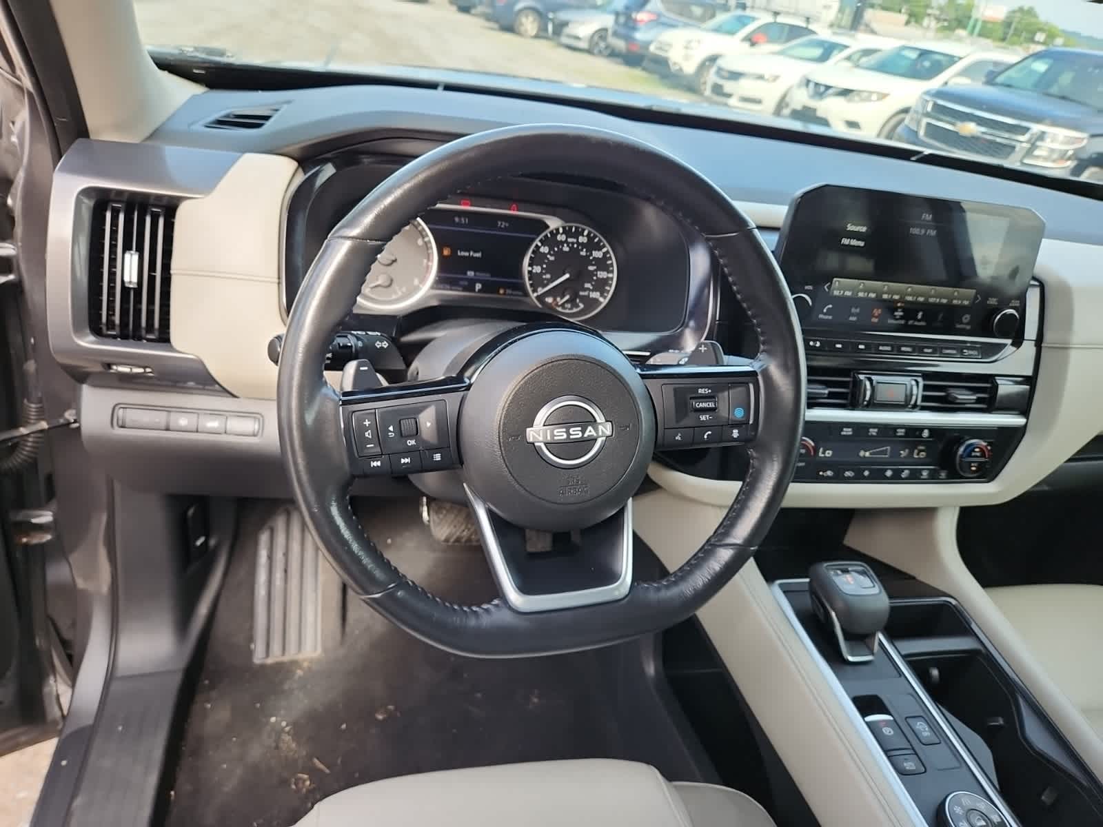 Thumbnail: 2022 Nissan Pathfinder - 12