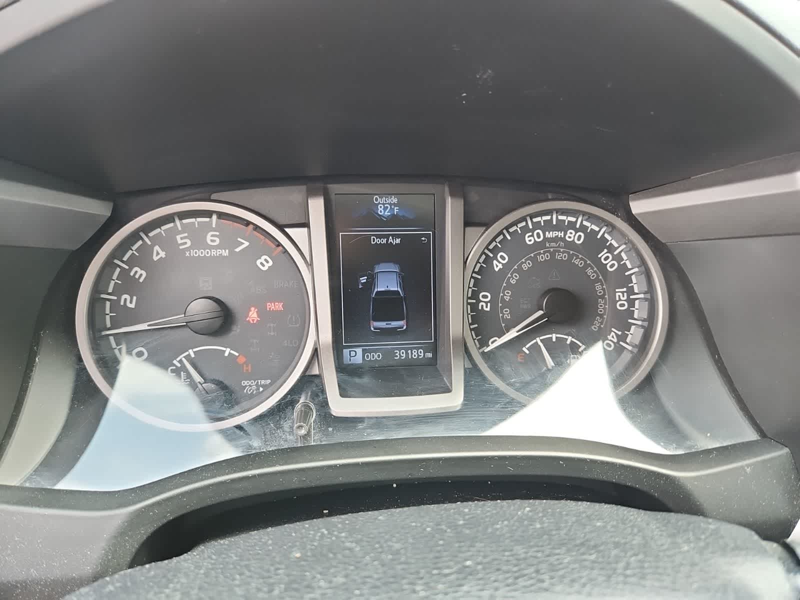 Thumbnail: 2019 Toyota Tacoma - 10