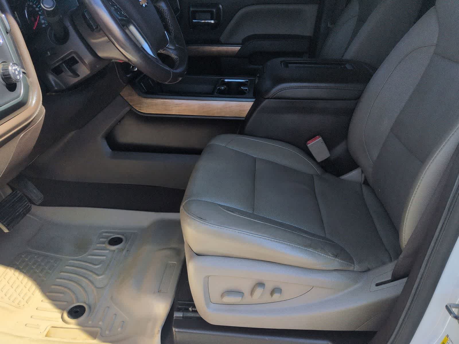 Thumbnail: 2019 Chevrolet Silverado 3500 - 11