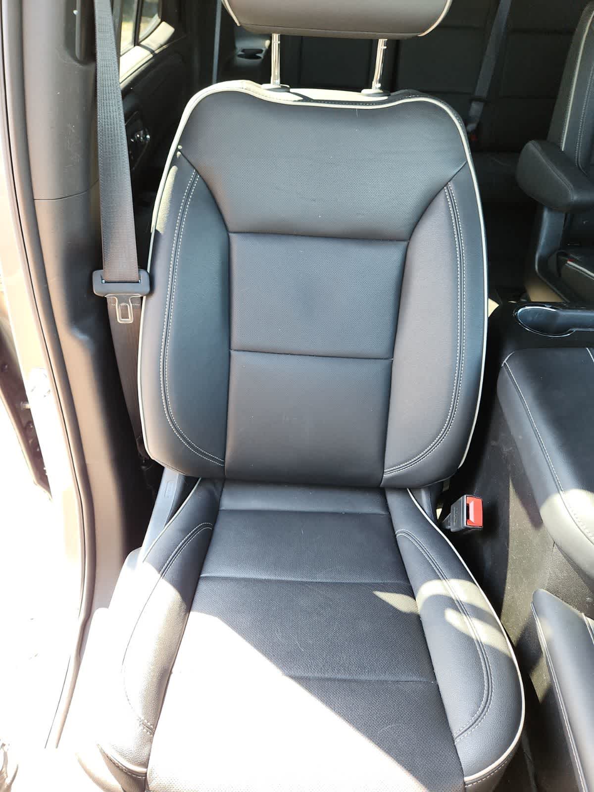 Thumbnail: 2023 GMC Yukon - 18