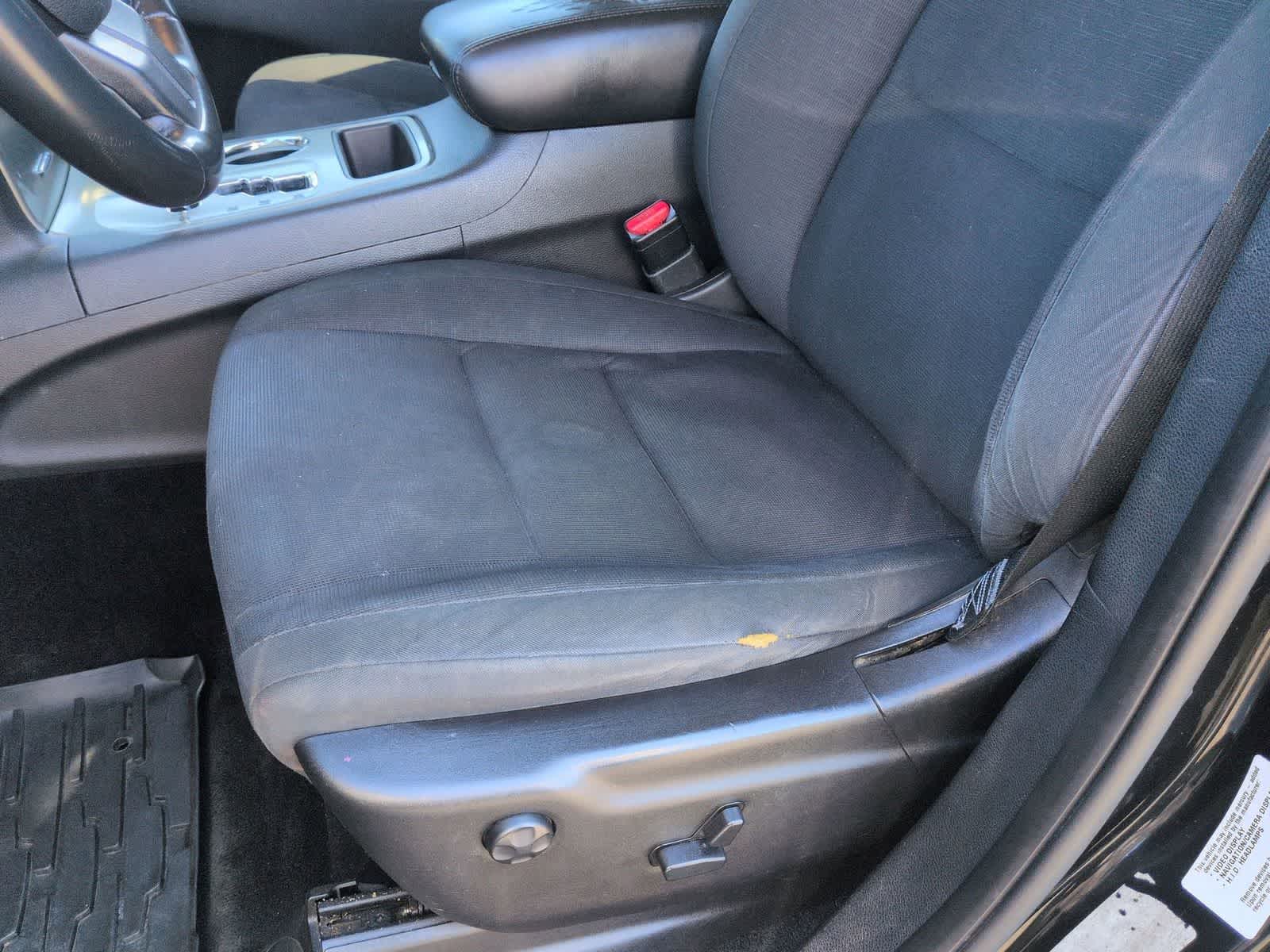 Thumbnail: 2012 Jeep Grand Cherokee - 14