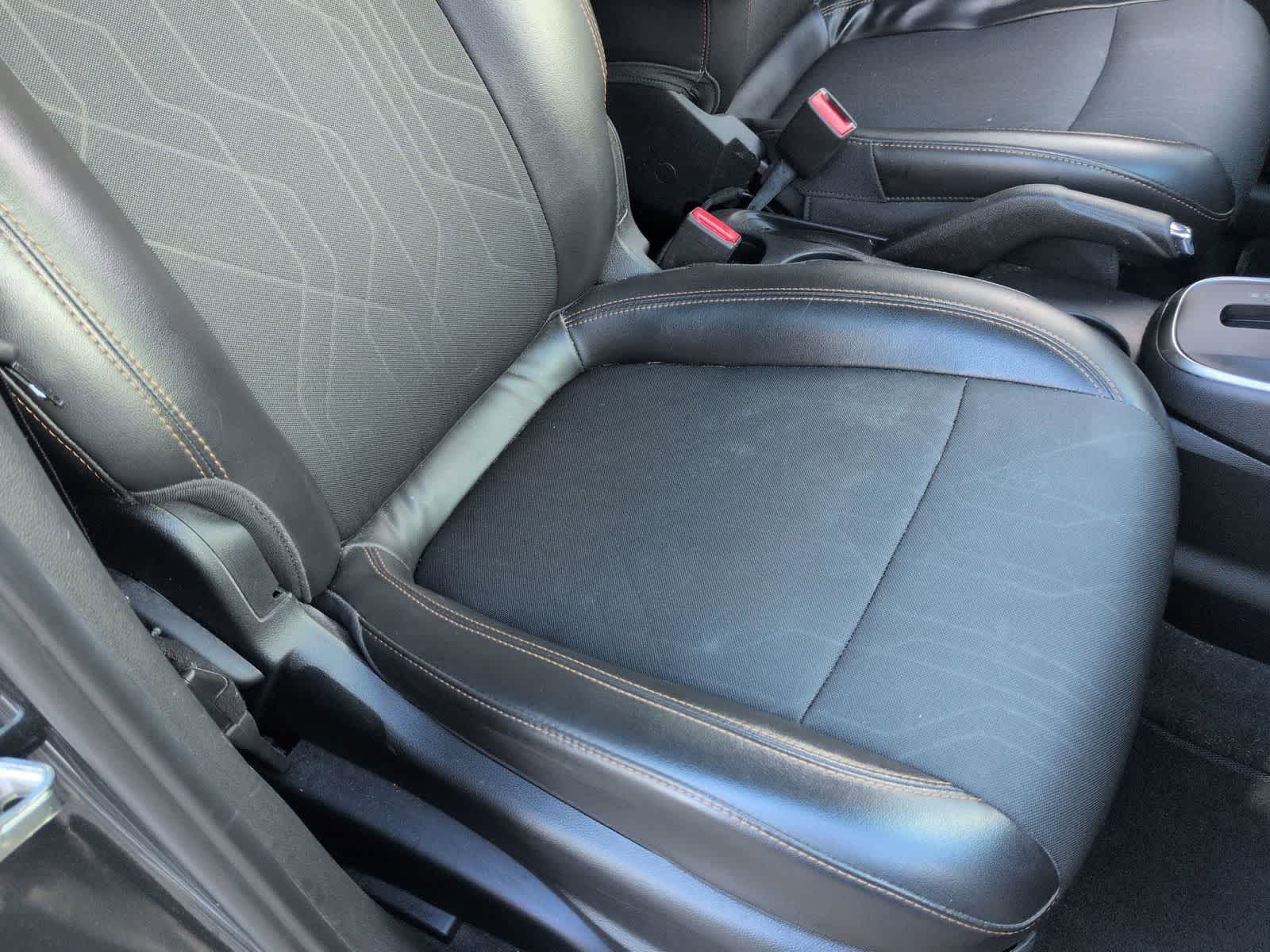 Thumbnail: 2017 Chevrolet Trax - 21