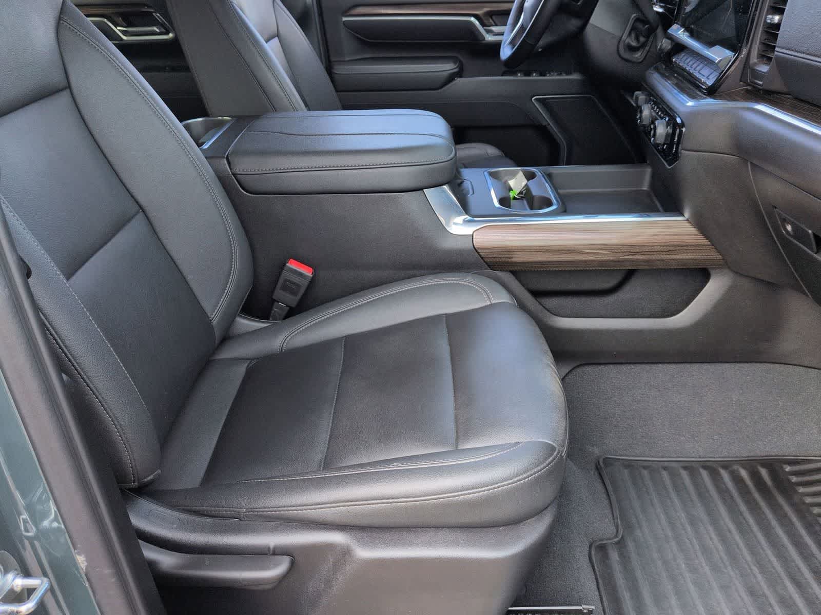 Thumbnail: 2025 Chevrolet Silverado 2500 - 20