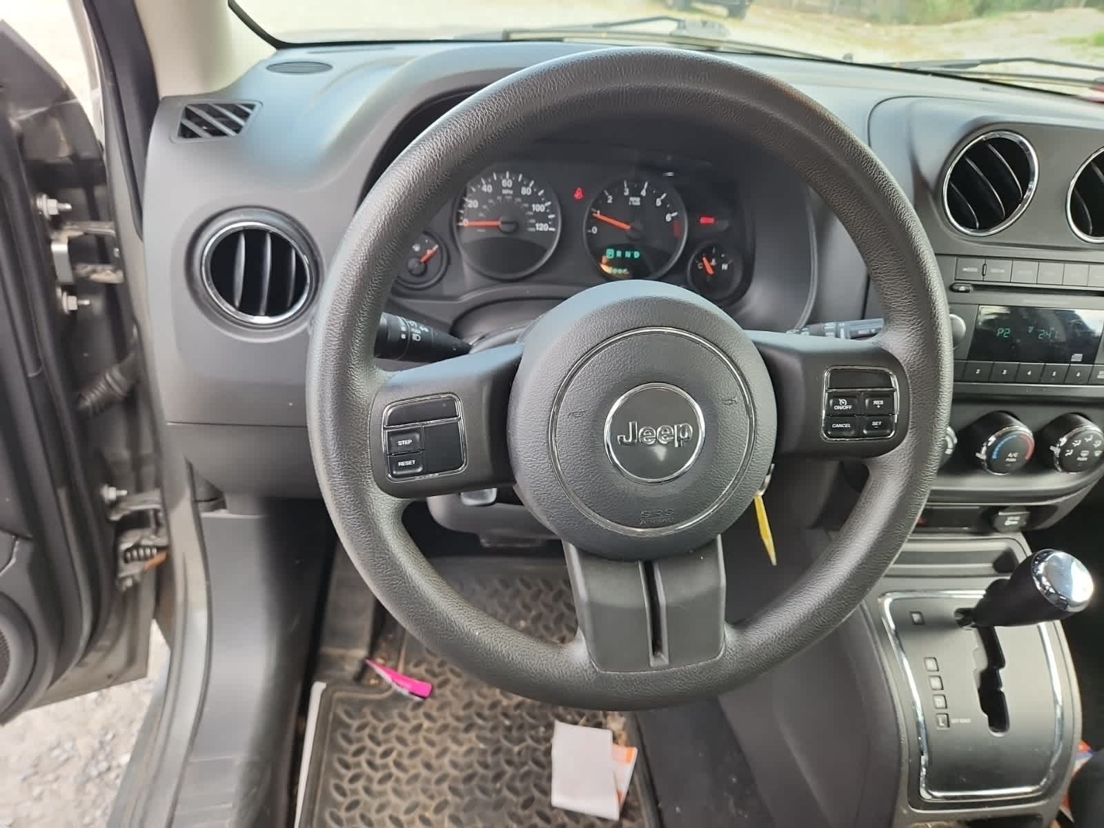 Thumbnail: 2012 Jeep Patriot - 12