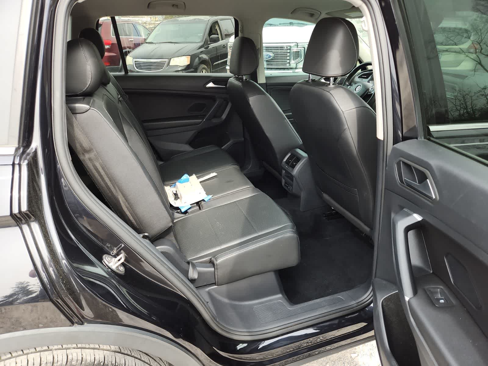 Thumbnail: 2020 Volkswagen Tiguan - 22