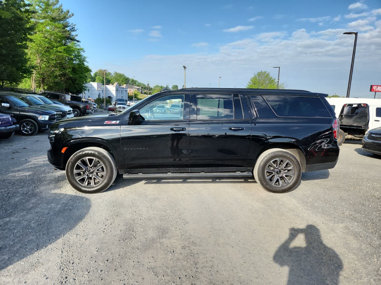 Thumbnail: 2022 Chevrolet Suburban - 2