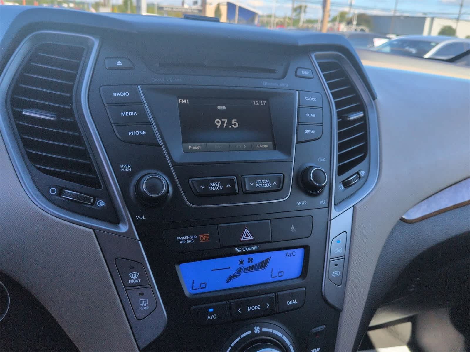 Thumbnail: 2016 Hyundai Santa Fe - 26
