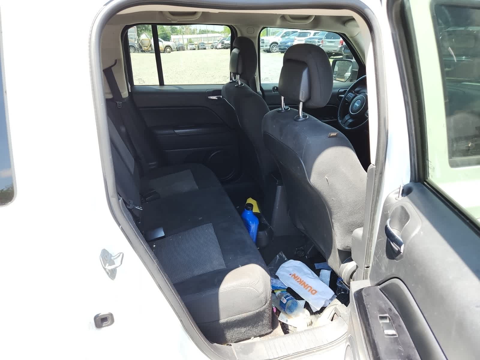 Thumbnail: 2015 Jeep Patriot - 23