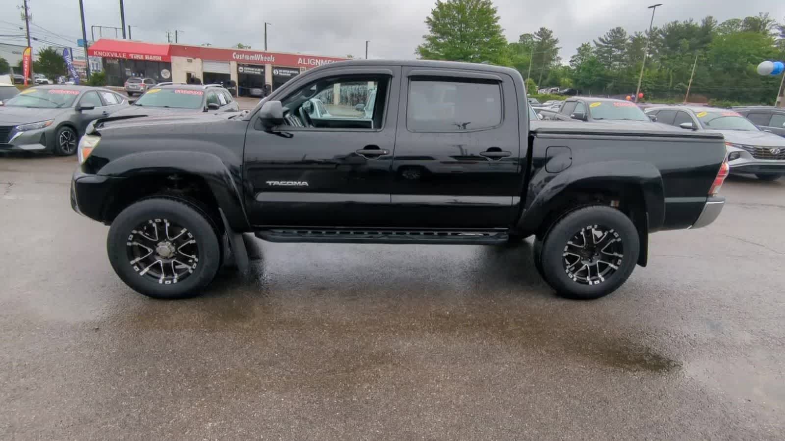 Thumbnail: 2015 Toyota Tacoma - 5